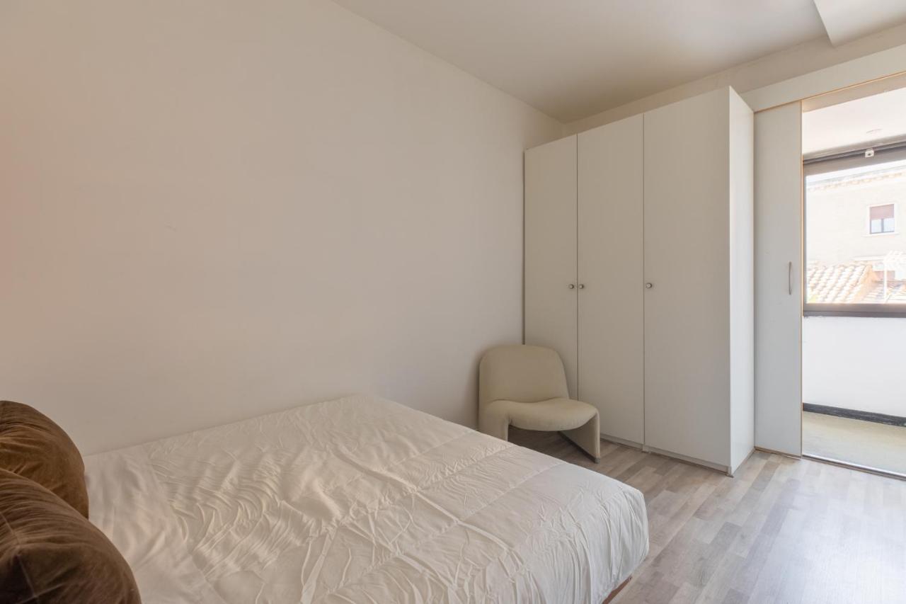 Iflat Trastevere Industrial Apartment روما المظهر الخارجي الصورة